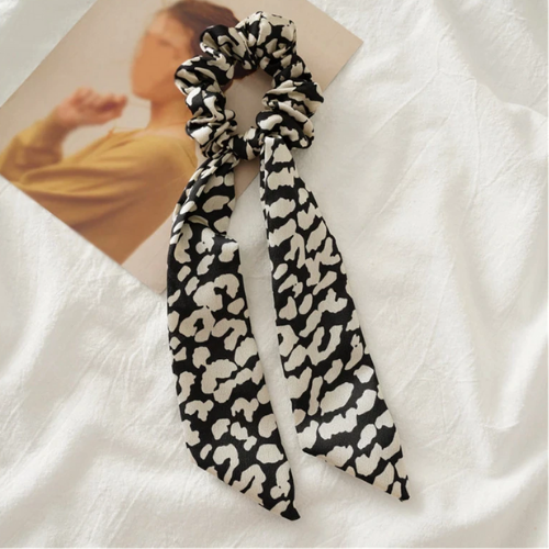 chouchou foulard foulchie imprimé léopard accessoire cheveux tendance 5