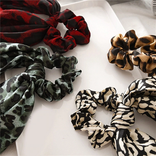 chouchou foulard foulchie imprimé léopard accessoire cheveux tendance parisienne