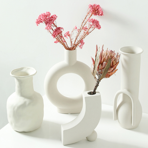 vase blanc en céramique design