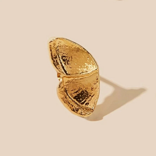 boucles doreilles dorées en acier inoxydable papillon minimaliste chic bijoux femme la selection parisienne