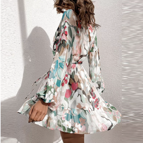 robe courte à manches longues portefeuille imprimée à fleurs femme la selection parisienne