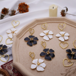boucles doreilles florales pendantes blanches dorées bohème chic originales bijou fantaisie pas cher 2