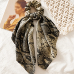 chouchou foulard foulchie imprimé léopard accessoire cheveux tendance paris