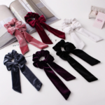 chouchie chouchou foulard noeud velours cotelé coloré accessoire cheveux tendance original paris