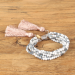 bracelet pompon bijou fantaisie tendance cadeau femme rose gris