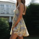 robe courte à bretelles et volants imprimée fleurie femme printemps été en ligne