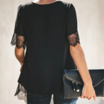t-shirt noir dentelle col V chic et tendance pour femme