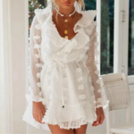 robe blanche courte dentelle broderie florale mode femme  la selection parisienne