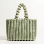 sac à main fourrure vert chic luxe