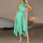 robe de soirée longue drapée verte
