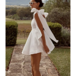 robe courte blanche patineuse en coton