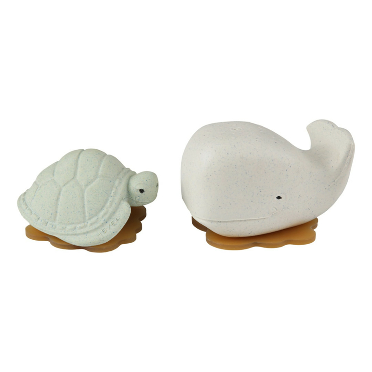 jouet-de-bain-hevea-squeeze-n-splash-baleine-et-tortue-frosty-white-et-sage