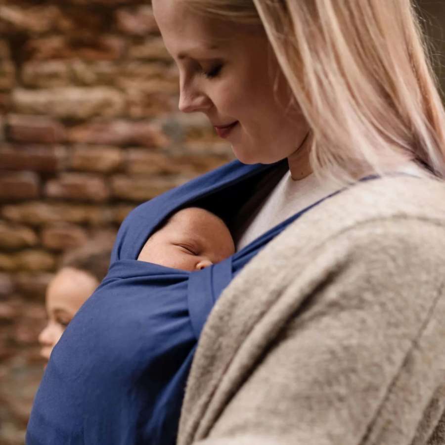 Boba Bliss noir - porte bébé naissance - bleu marine 4