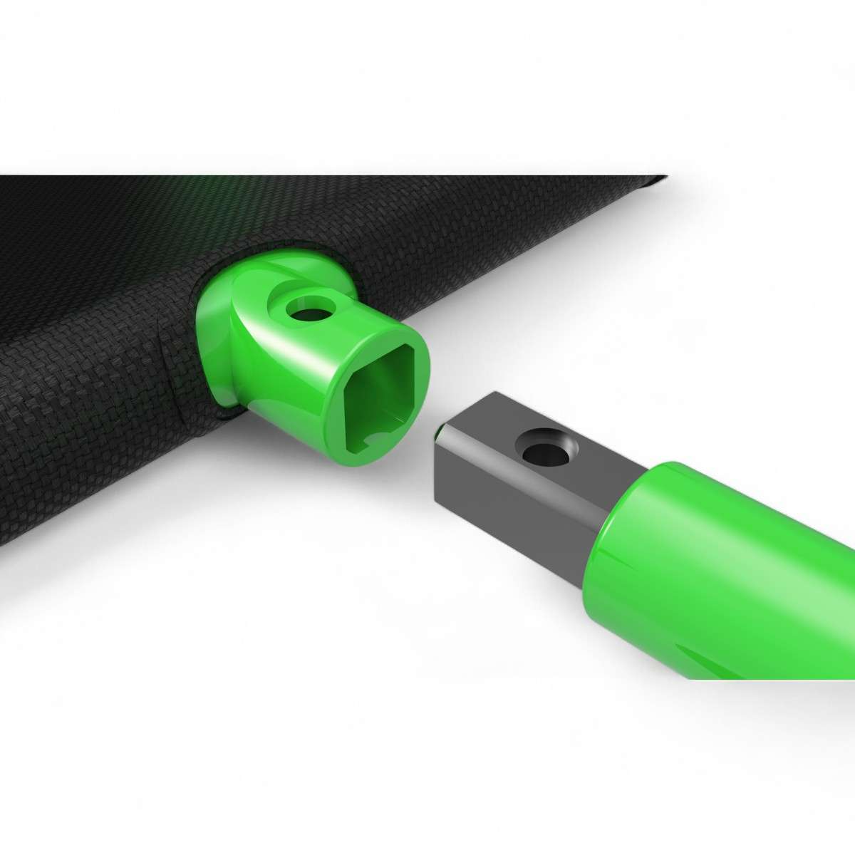 Détail du connecteur métallique du Ezyroller Classic vert – fixation solide entre le siège et le cadre