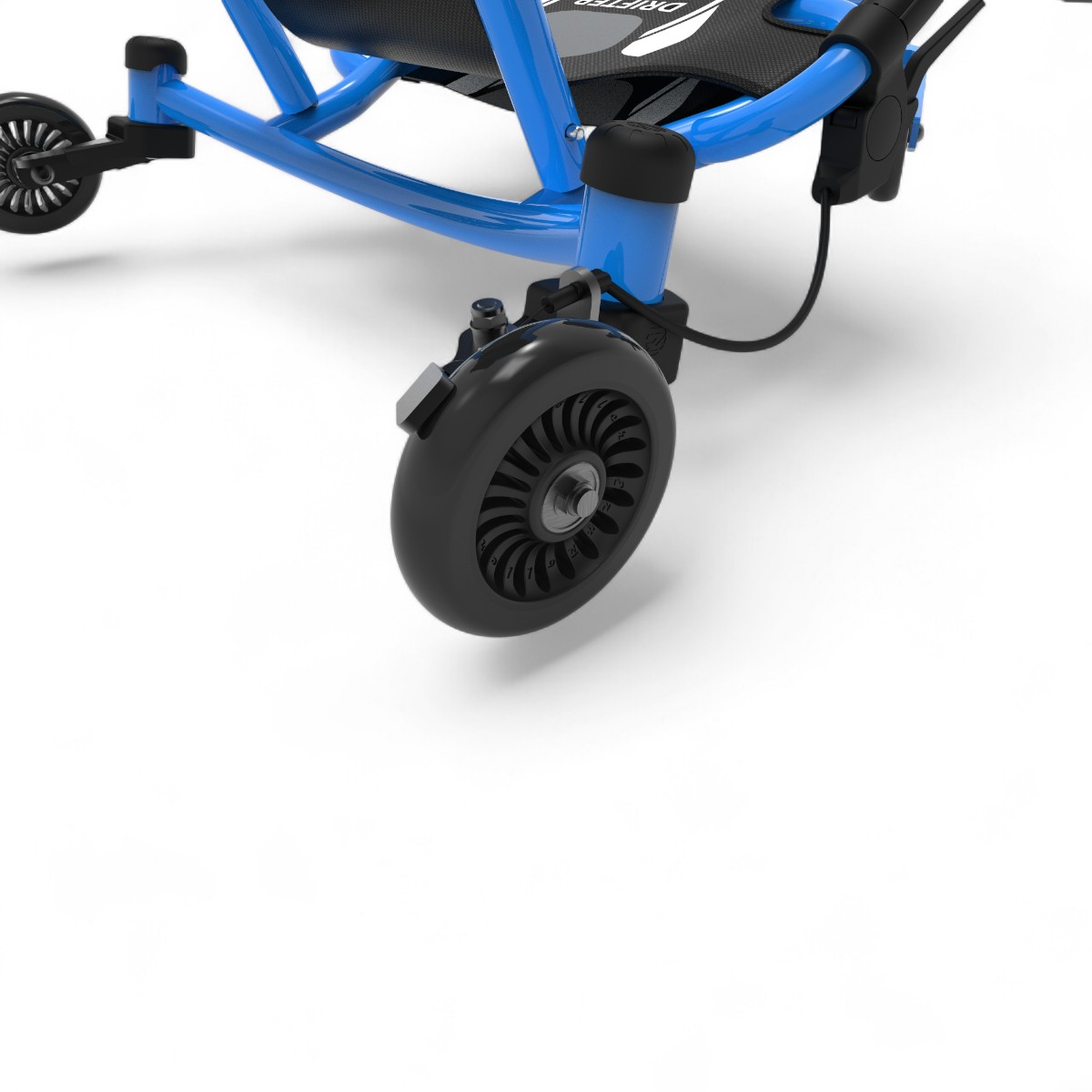 Détail du système de freinage du EzyRoller Drifter X bleu, montrant la roue pivotante et l’étrier.