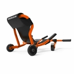 Kart Ezyroller Classic X orange, modèle évolutif à trois roues conçu pour le jeu et la coordination des enfants.