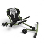 EzyRoller Drifter X kaki vu de trois quarts, avec son châssis inclinable, son siège renforcé et son système de freinage arrière.