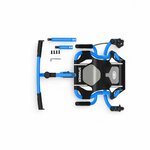 Vue de dessus du kart Ezyroller Spinner X bleu avec les barres d’extension, visserie et guidon posés à côté.