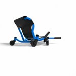 Ezyroller Spinner X bleu vu de l’arrière, avec le siège relevé et les roues pivotantes visibles.