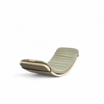 Matelas Wobbel Deck Original Aventurine posé sur une planche Wobbel