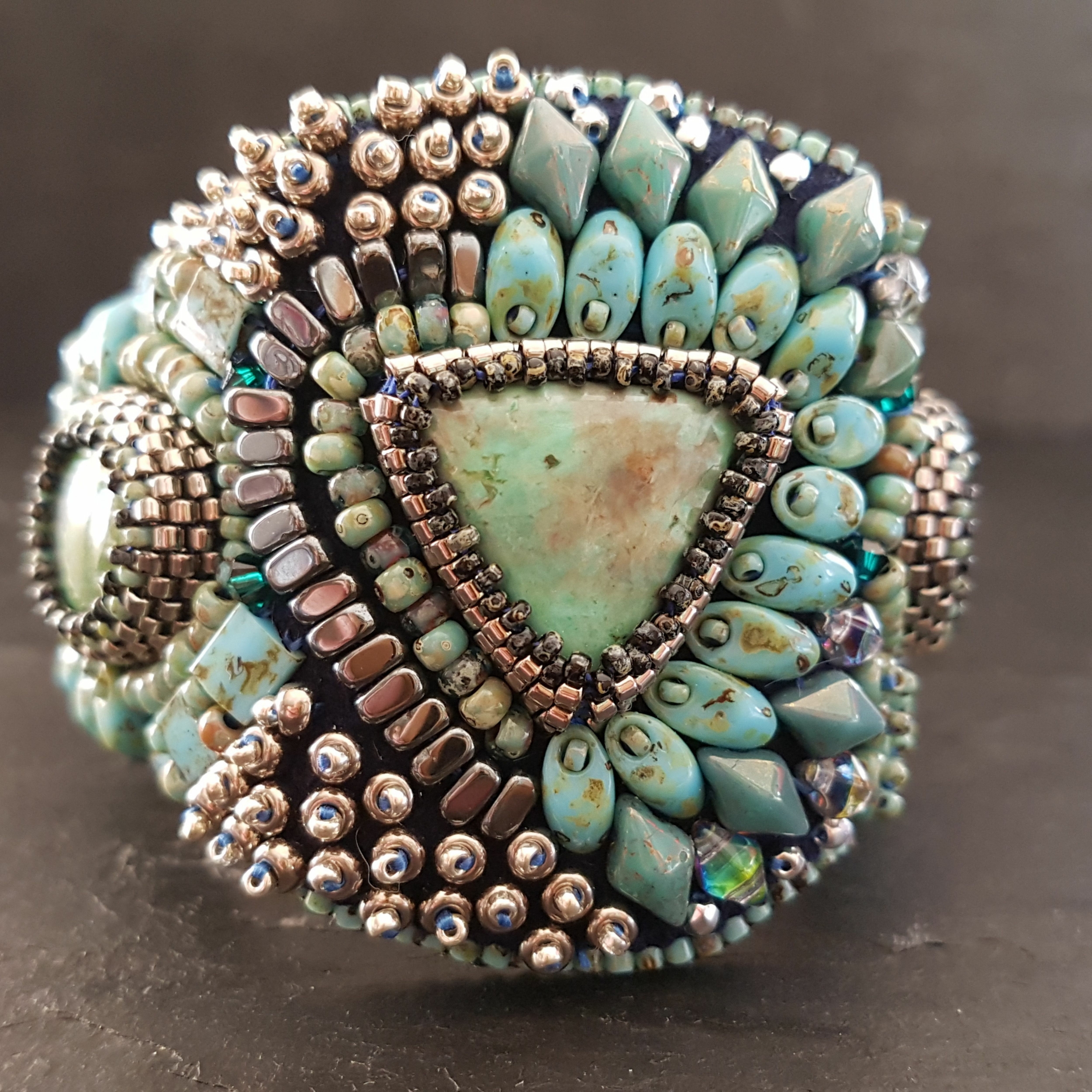 Bracelet manchette turquoise