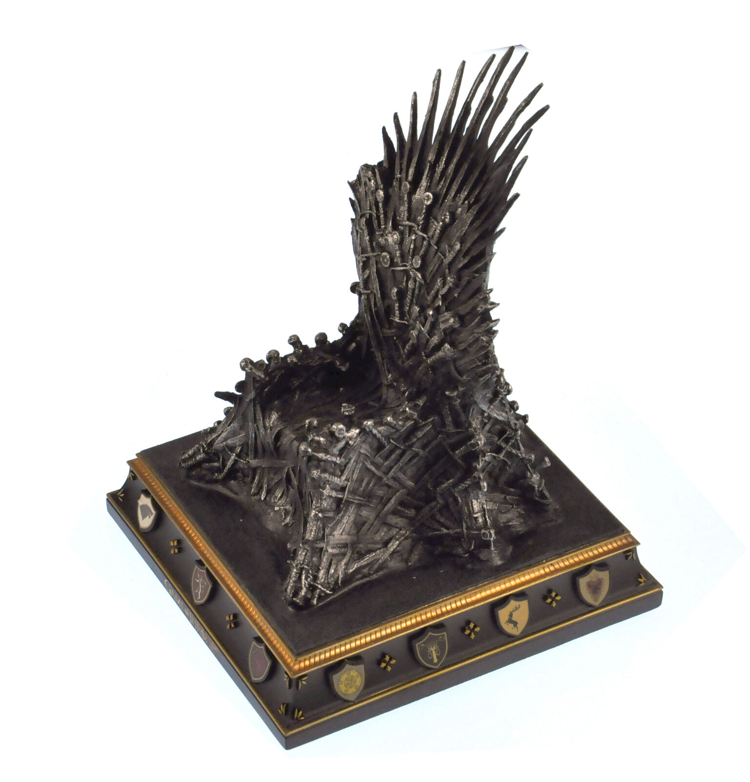 The Iron Throne - The Game of Thrones Replica 1