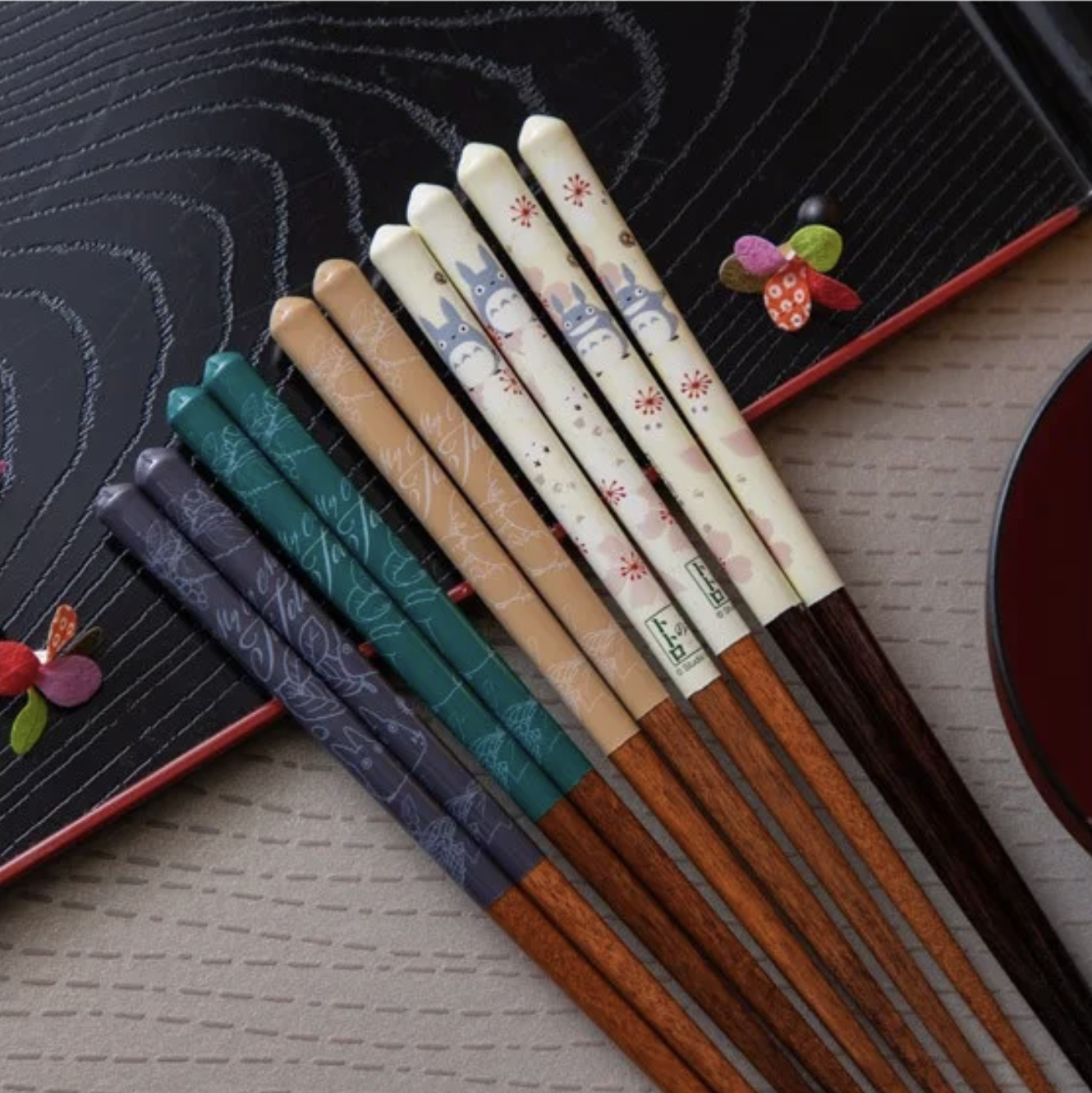 Studio Ghibli - Mon Voisin Totoro : Baguettes laquées esquisses bleu marine - le palais des goodies