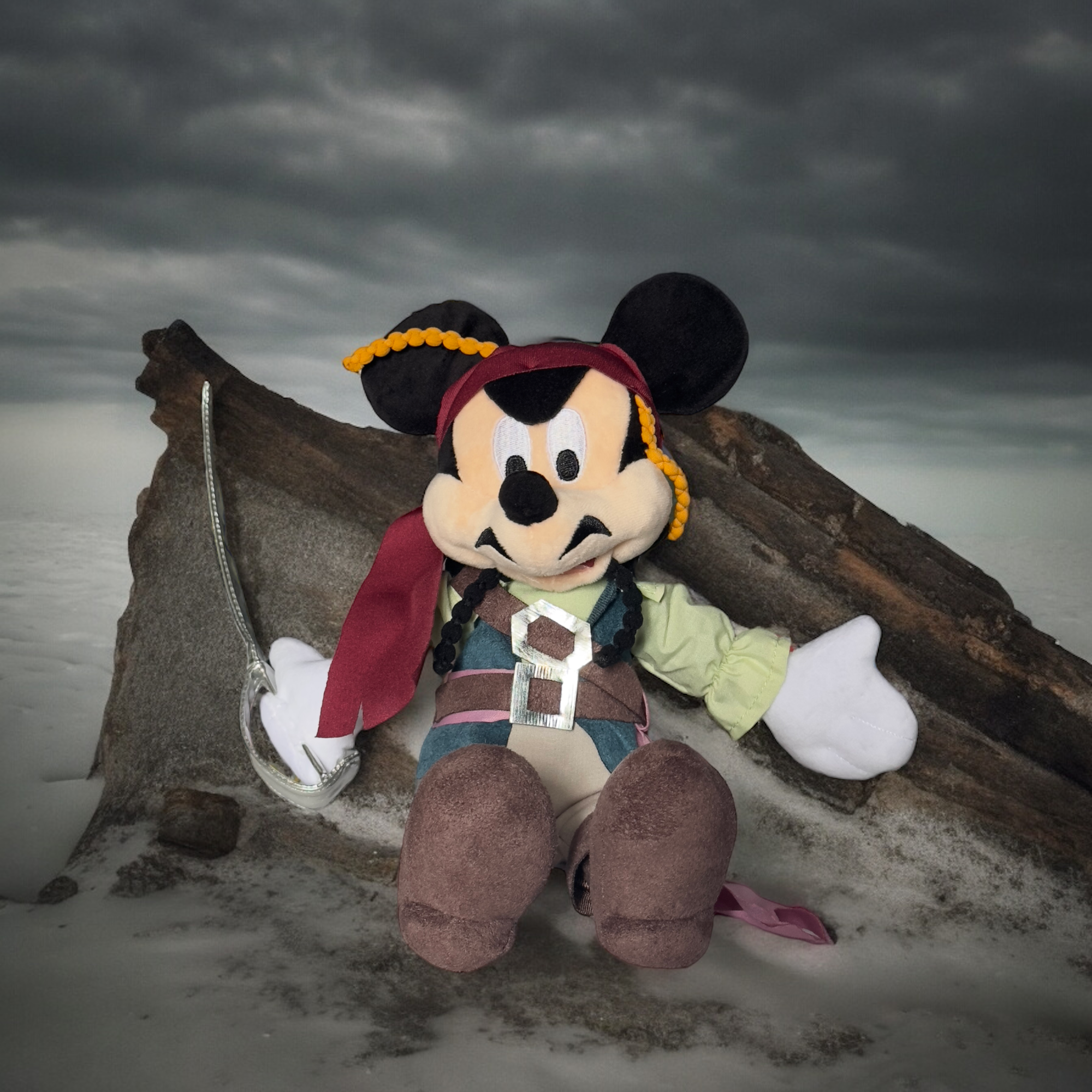 Disney - Pirates des Caraïbes : Peluche Mickey - l palais des goodies