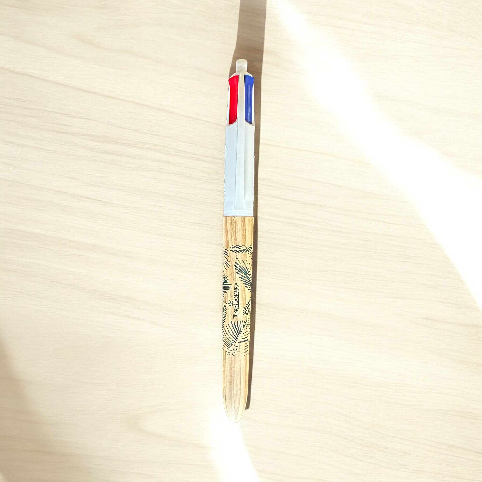 Terra Botanica : Stylo BIC 4 couleurs bois - crayon - pan - le palais des goodies