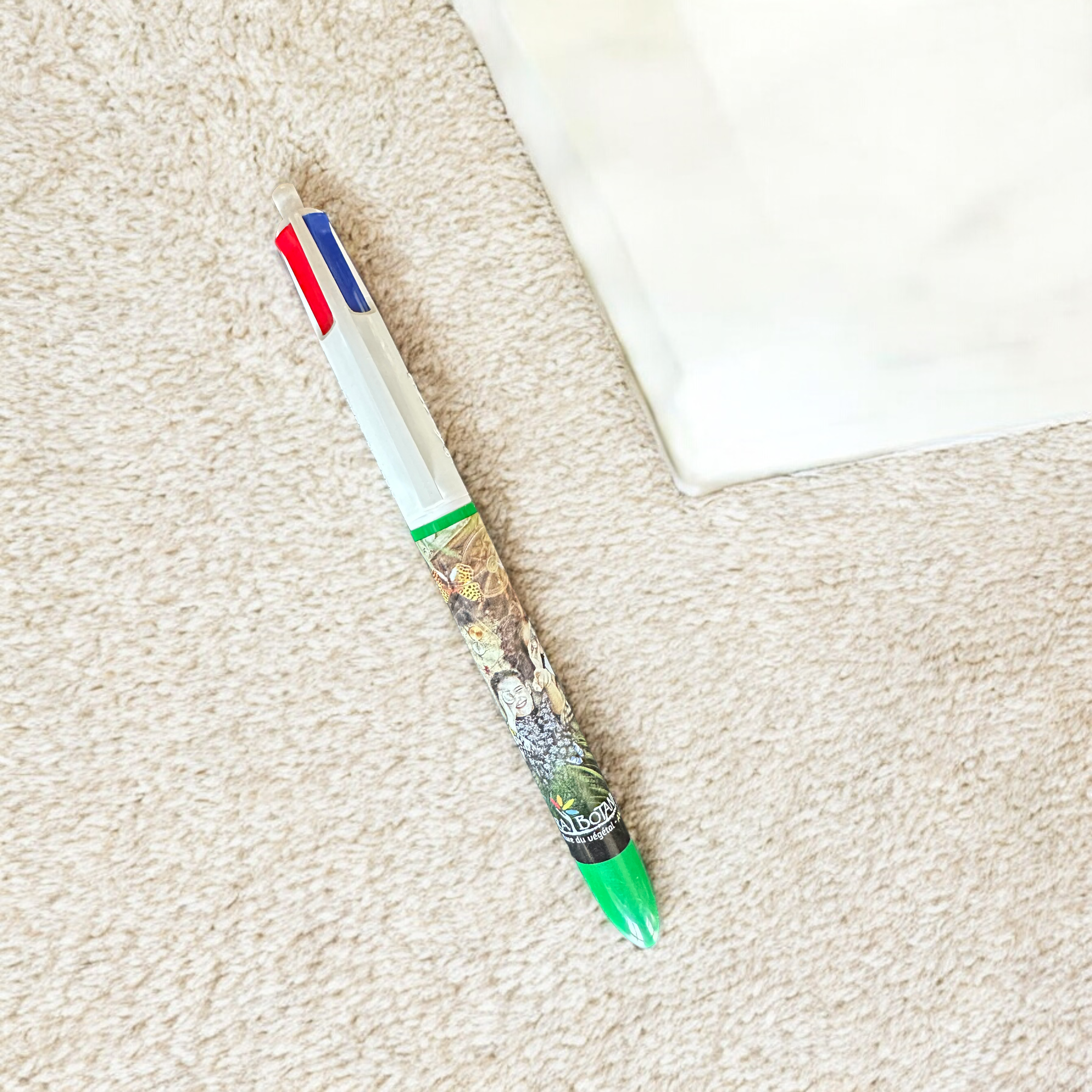 Terra Botanica : Stylo BIC 4 couleurs "La serre aux papillons" pen - crayon - le palais des goodies