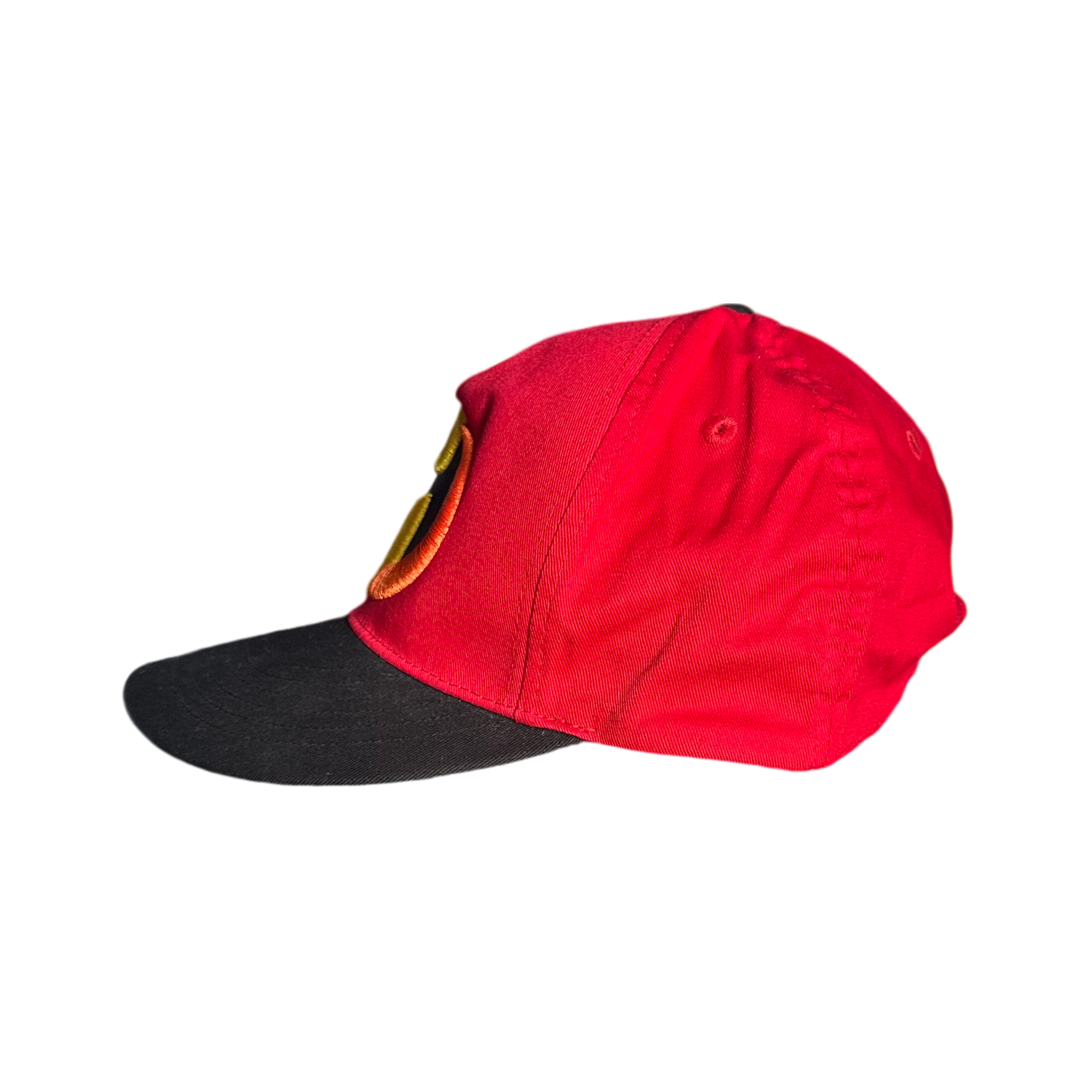 Disney Pixar - Les Indestructibles : Casquette logo - Disneyland Paris - disney parks )Disney Store - lez palais des goodies