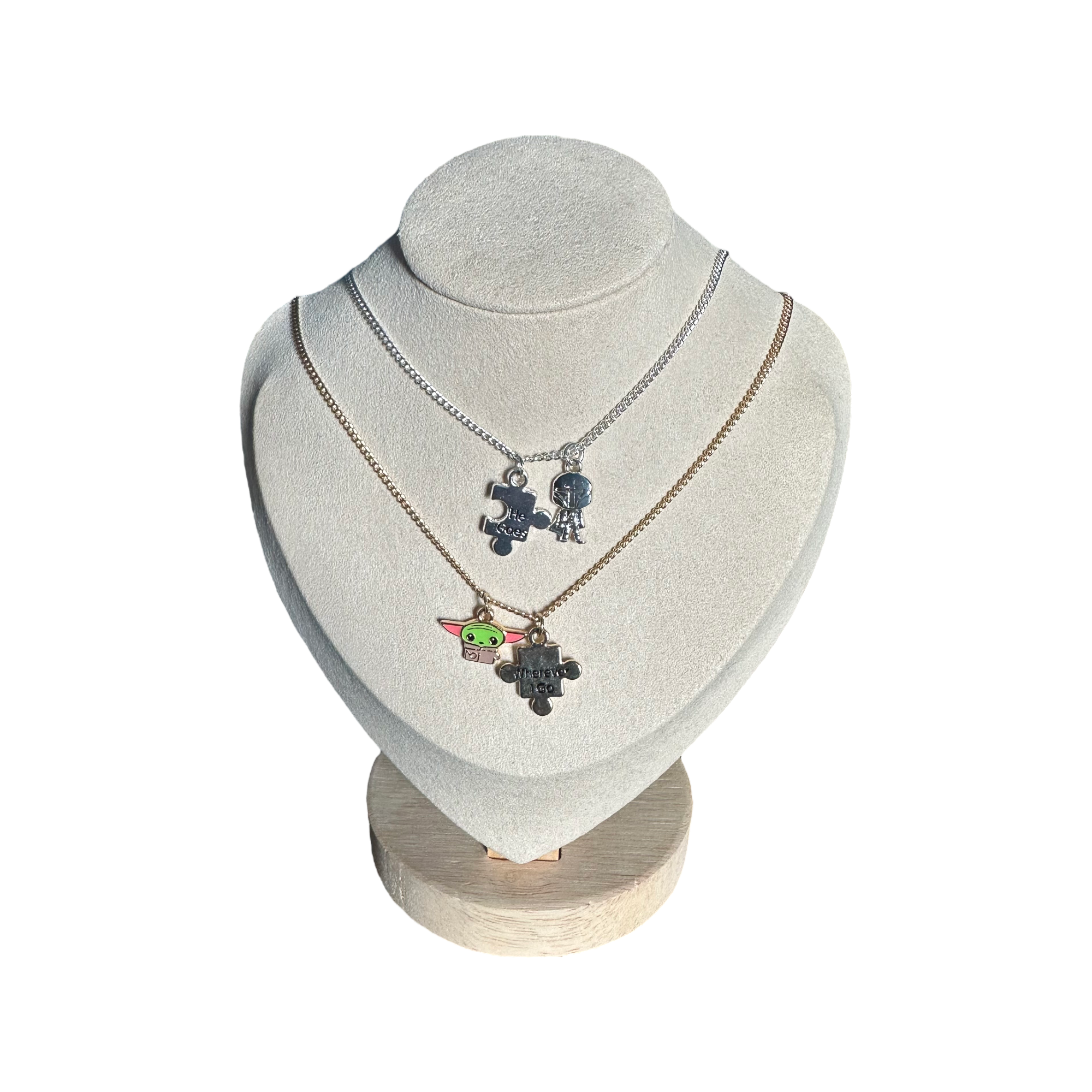 Star Wars - The Mandalorian : Collier BFF - Disneyland Paris - disney parks - disney store - le palais des goodies