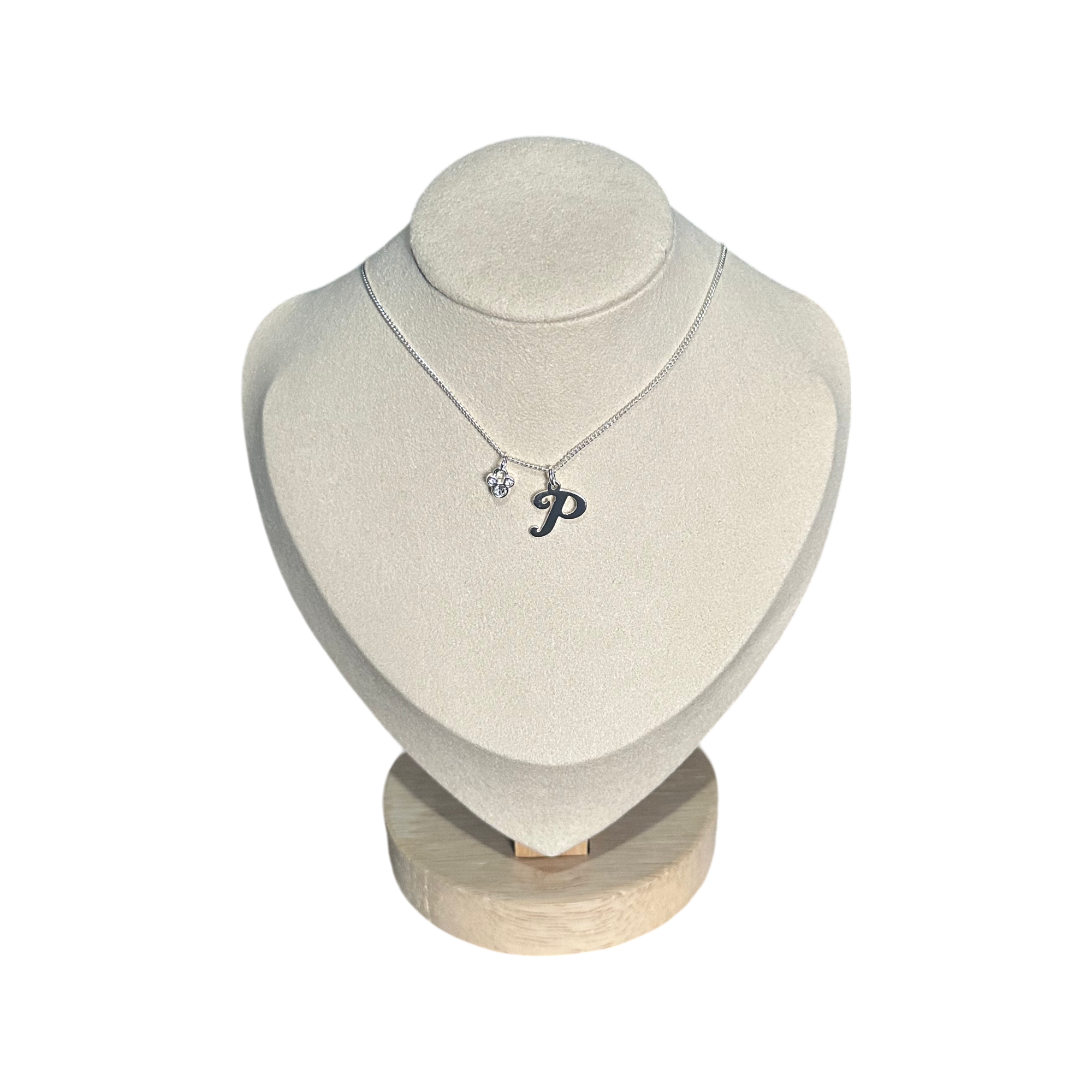 Disney - Mickey Mouse : Collier lettre "P" - Disneyland Paris - disney parks - Disney Store - shop disney - le Palais des Goodies