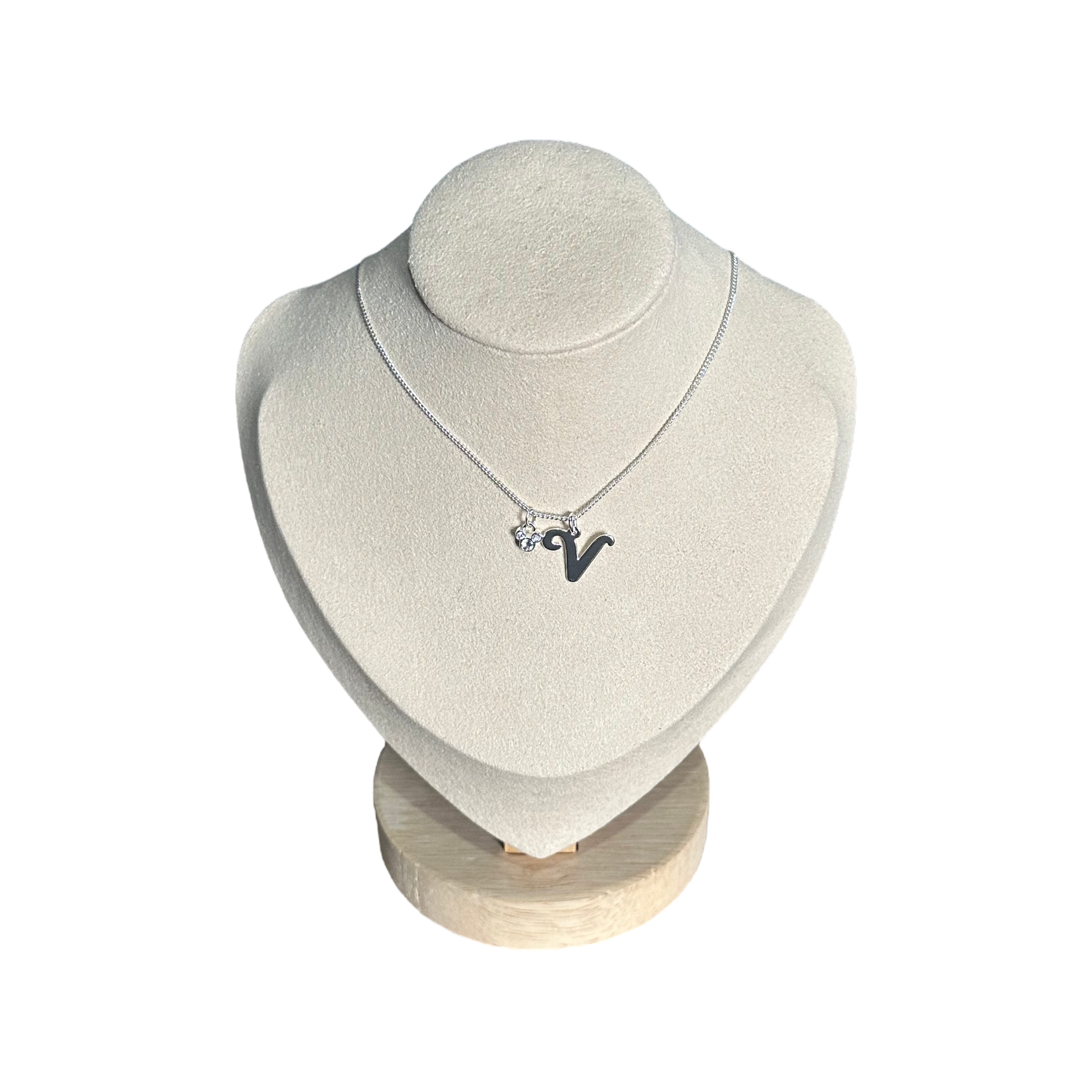 Disney - Mickey Mouse : Collier lettre "V" - Disneyland Paris - Disney Store - shop disney - disney parks - le palais des goodies