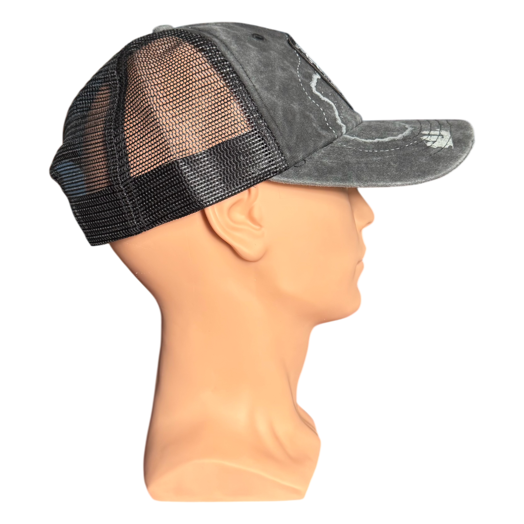 Disney - Pirates des Caraïbes : Casquette attraction - disneyland - disneyland paris - disney parks - disney store - shop disney - le palais des goodies