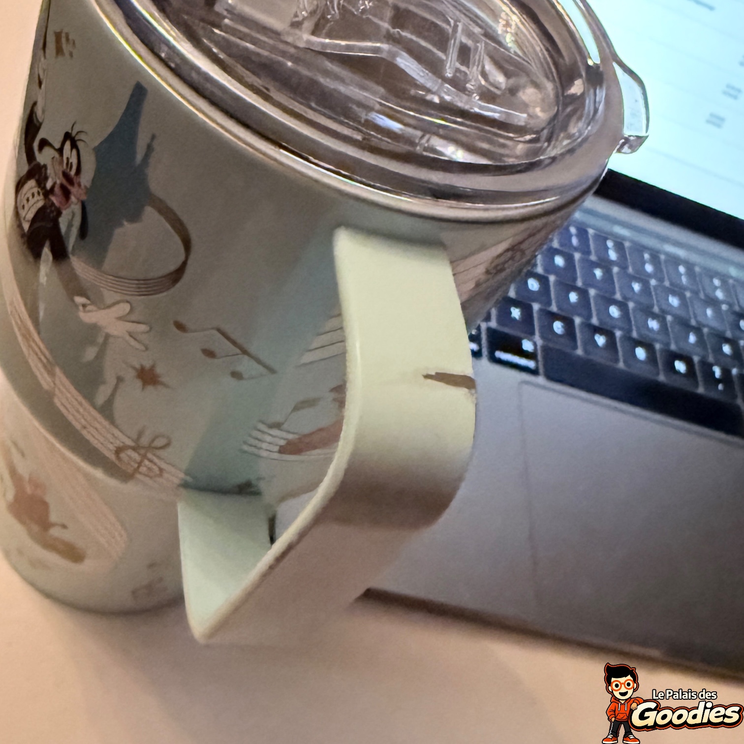 Disney - Mickey Mouse : Mug de voyage "Music festival"