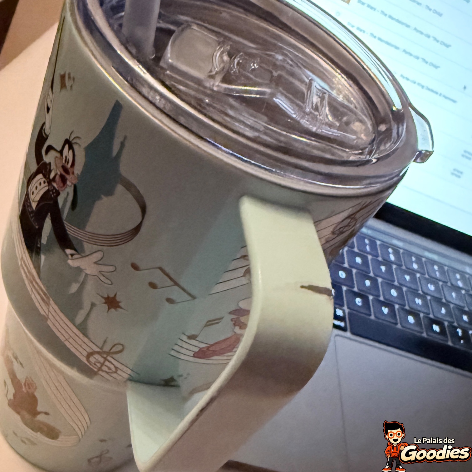Disney - Mickey Mouse : Mug de voyage "Music festival"