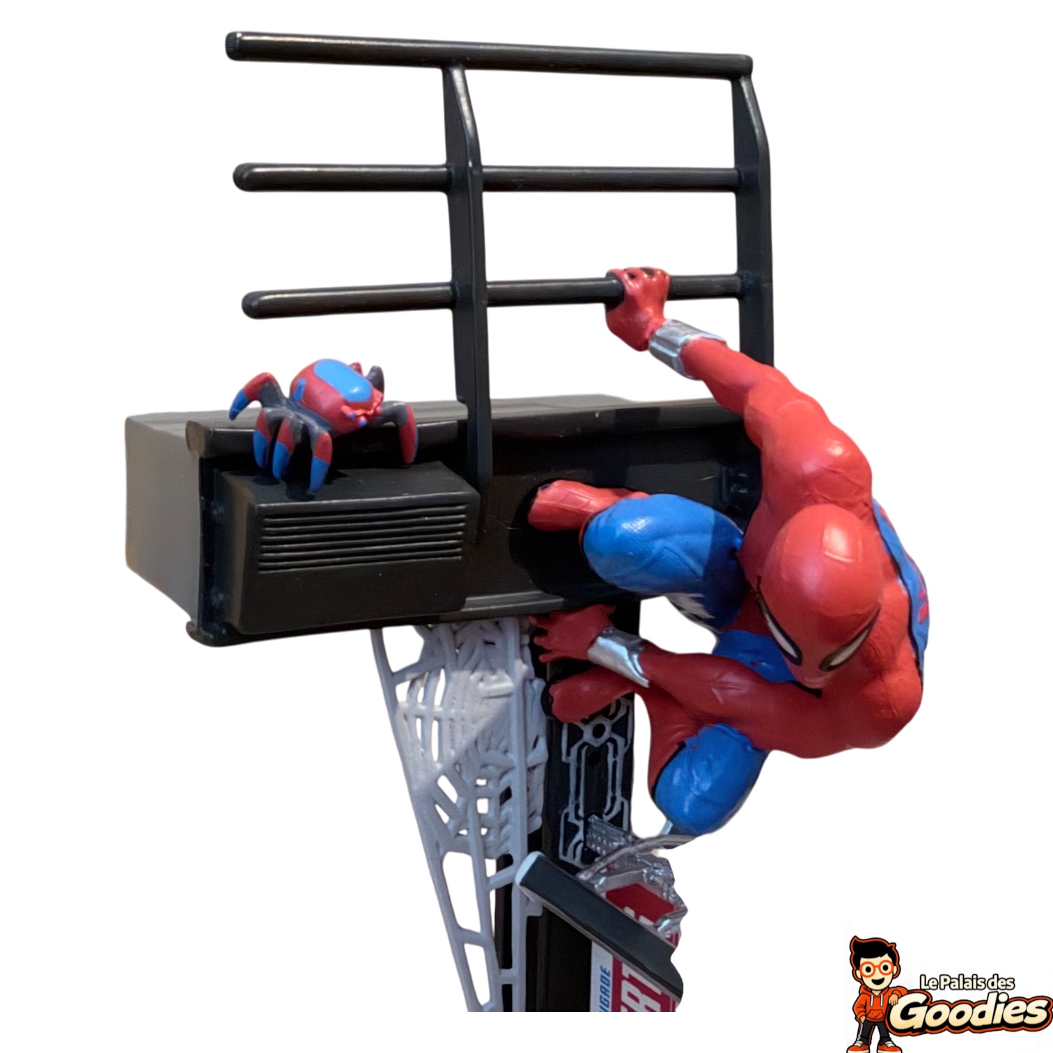 Marvel - Spider-Man : Figurine W.E.B. Avengers Campus sur socle