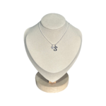 Disney - Mickey Mouse : Collier lettre S - Disneyland Paris - Disney Store - shop disney - disney parks - le Palais des Goodies