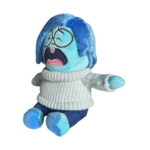 Disney Pixar - Vice-Versa 2 : Peluche Tristesse aimantée - disneyland - Disneyland Paris - disney parks - Disney Store - shop disney - le palais des goodies