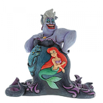 DISNEY TRADITIONS - URSULA WITH SCENE FIGURINE - 21CM