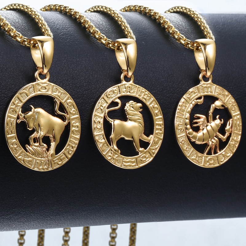 Un collier mixte, symbole de simplicité, d’équilibre et d’expression personnelle.