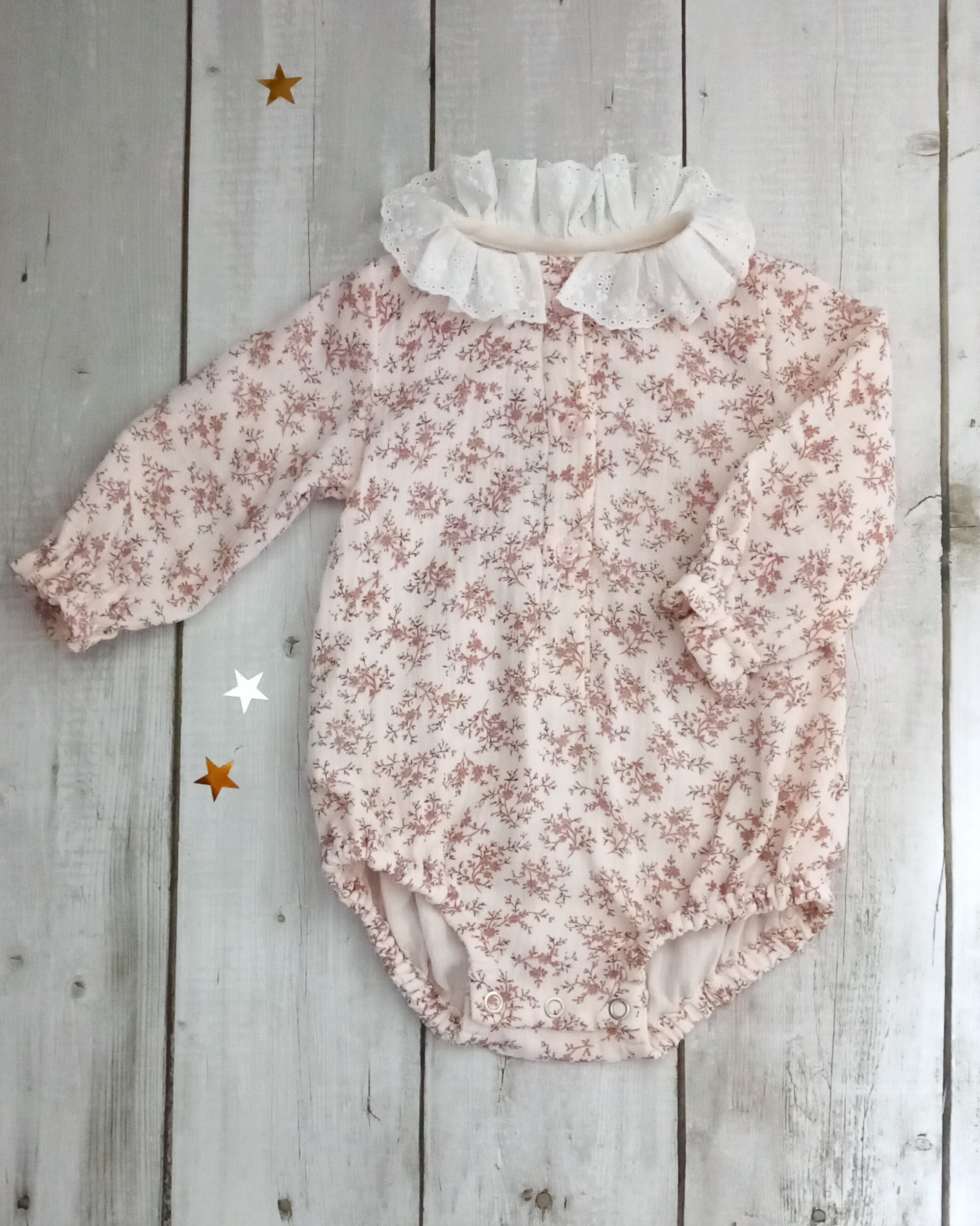 Barboteuse double gaze fleuri rose col dentelle