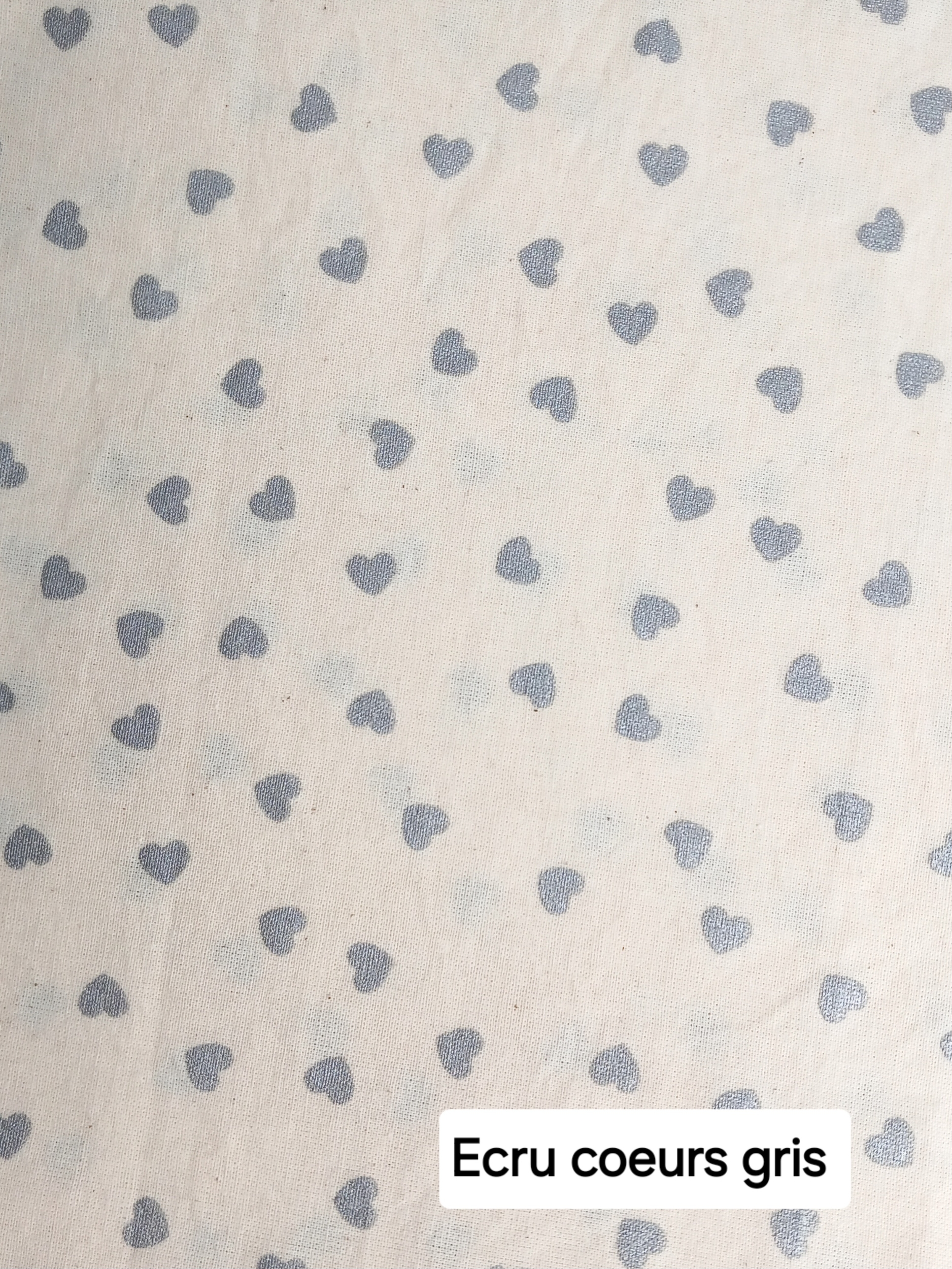 Tissu écru coeurs gris
