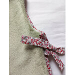 plastron-bebe-vert-fait-main-doublure-coton-fleuri (1)