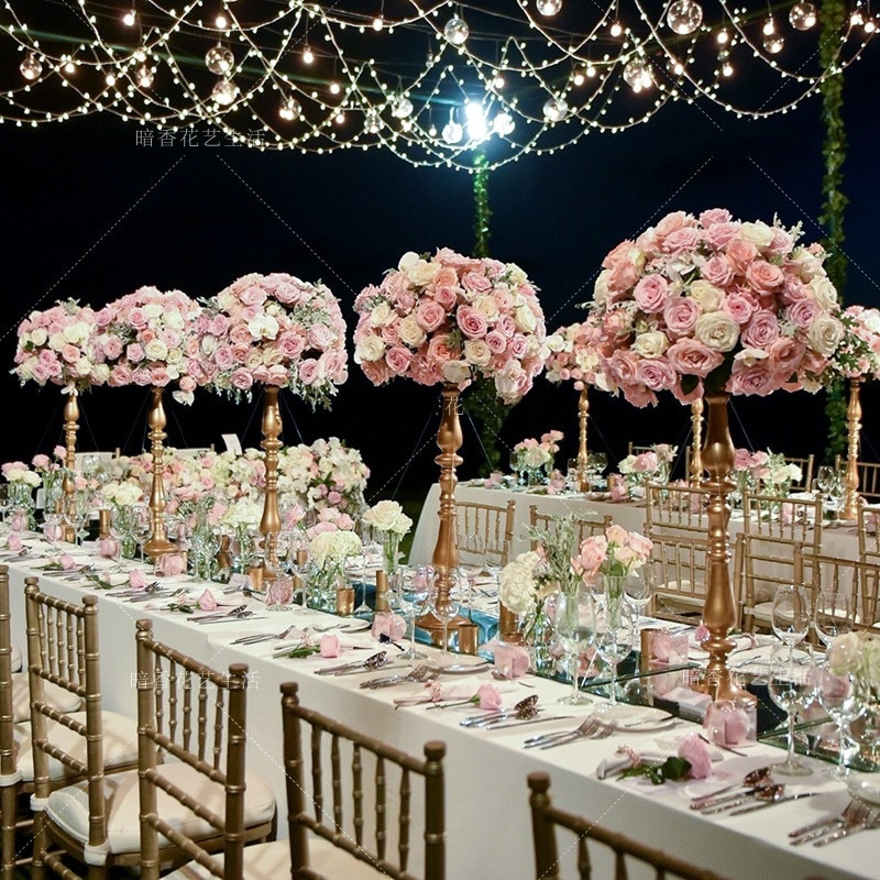 https://media.cdnws.com/_i/147940/31090/426/90/cand-labre-en-m-tal-et-porte-bougies-pour-centre-de-table-vase-fleurs-chandelier-pour.jpeg