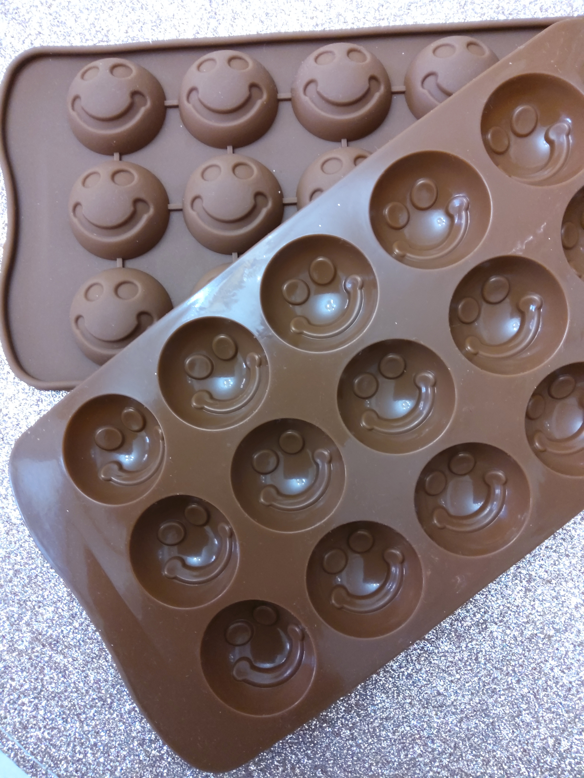 Moule pour chocolat  3D - Emoji Smile