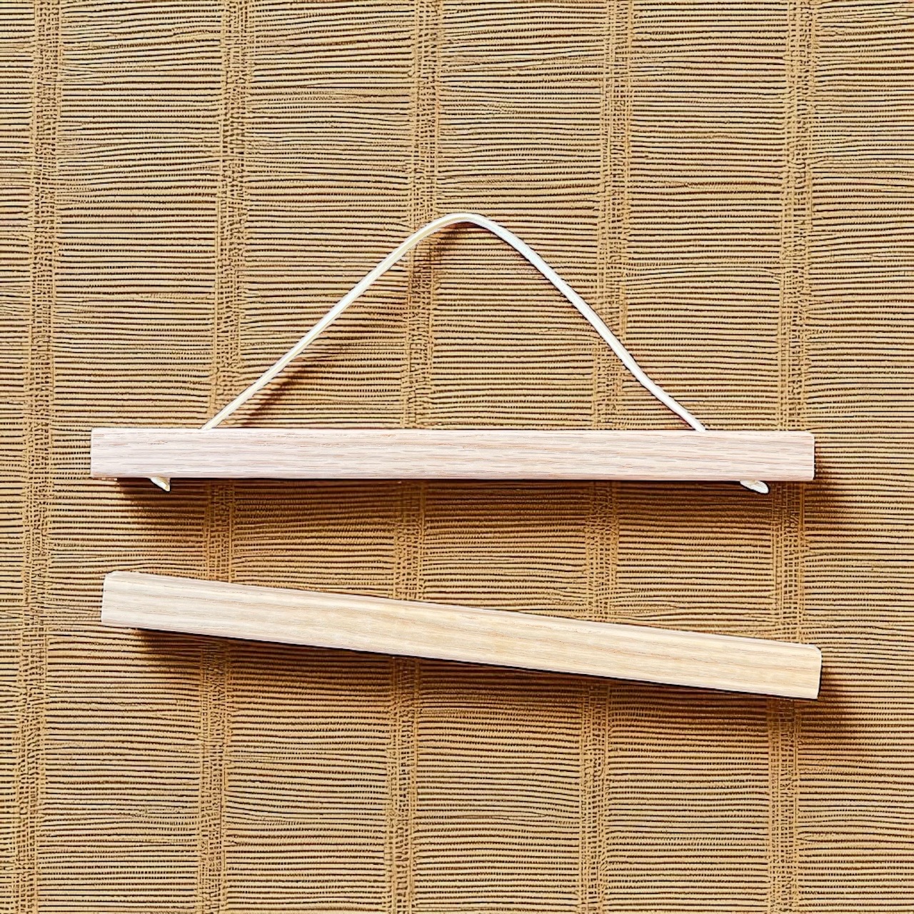 porte-affiche-bois-lespoesiesvegetales-1
