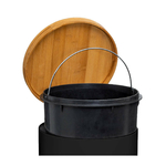 poubelle-30-litres-en-metal-noir-et-couvercle-en-bambou-natureo (5)
