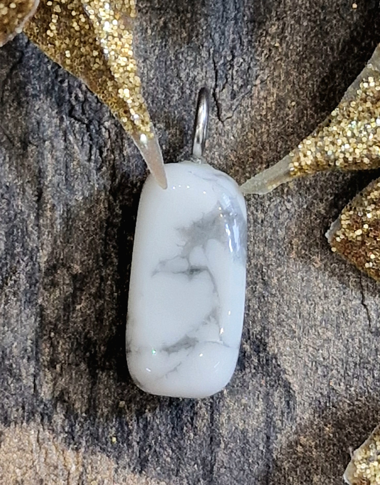 Pendentif howlite